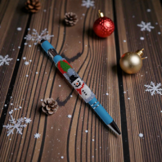 Kugelschreiber mit Perlenumrandung Schneefall in Peyote-Technik 42x22 Reihen